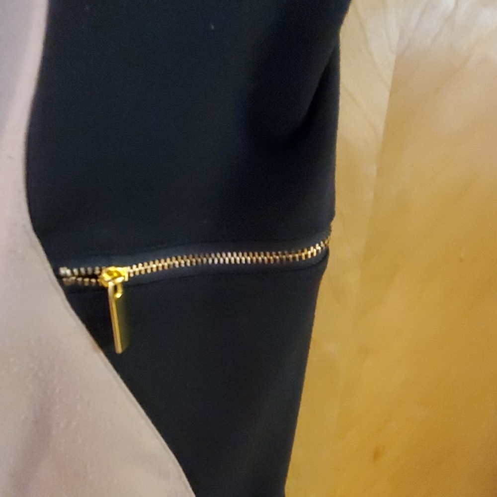 Clothes - Picture 2 of 3